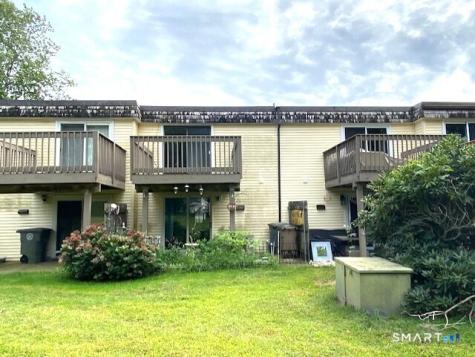 127 Black Point Road East Lyme CT 06357