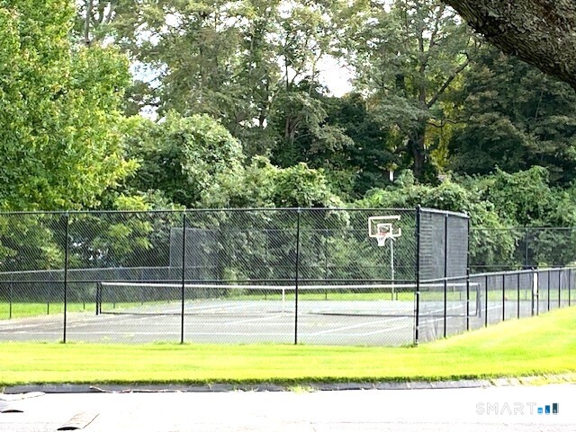 127 Black Point Road East Lyme CT 06357