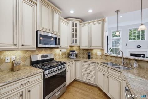 28 Iris Way Berlin CT 06037