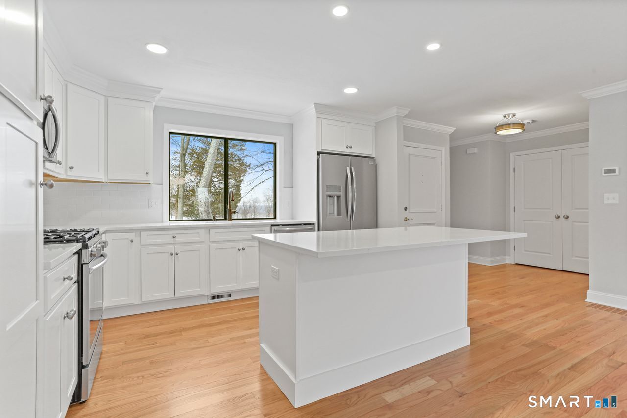 55 Black Hawk Lane Stratford CT 06614