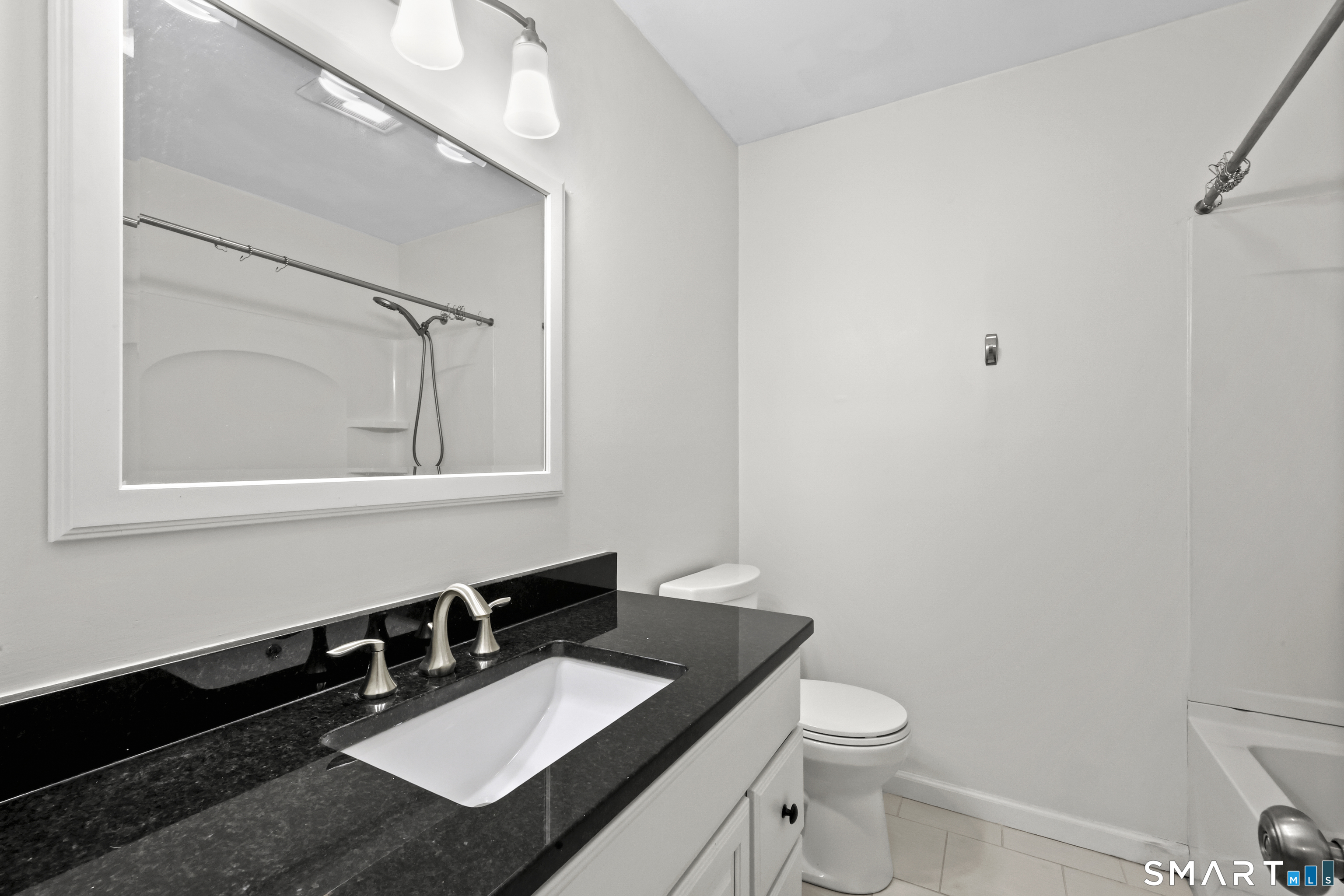 148 Conestoga Way Glastonbury CT 06033