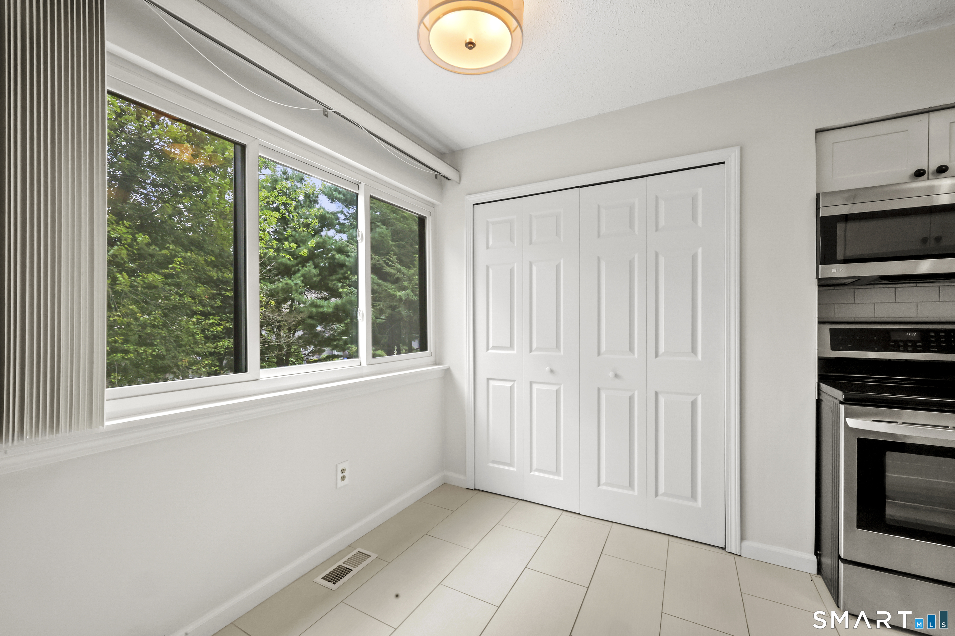 148 Conestoga Way Glastonbury CT 06033