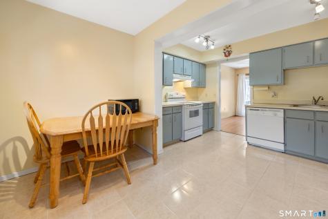 4 Deer Hill Court Woodbury CT 06798