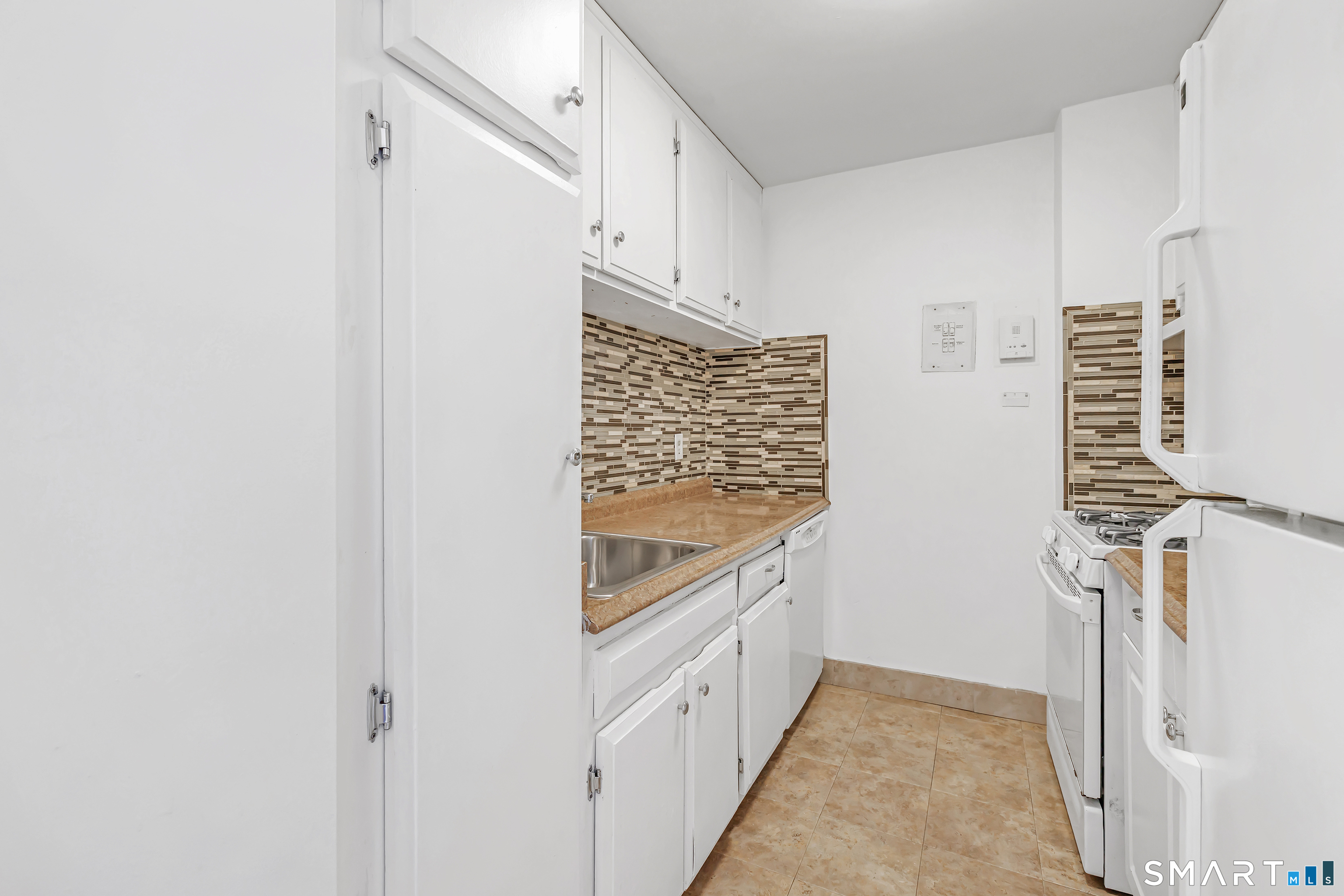 2625 Park Avenue Bridgeport CT 06604