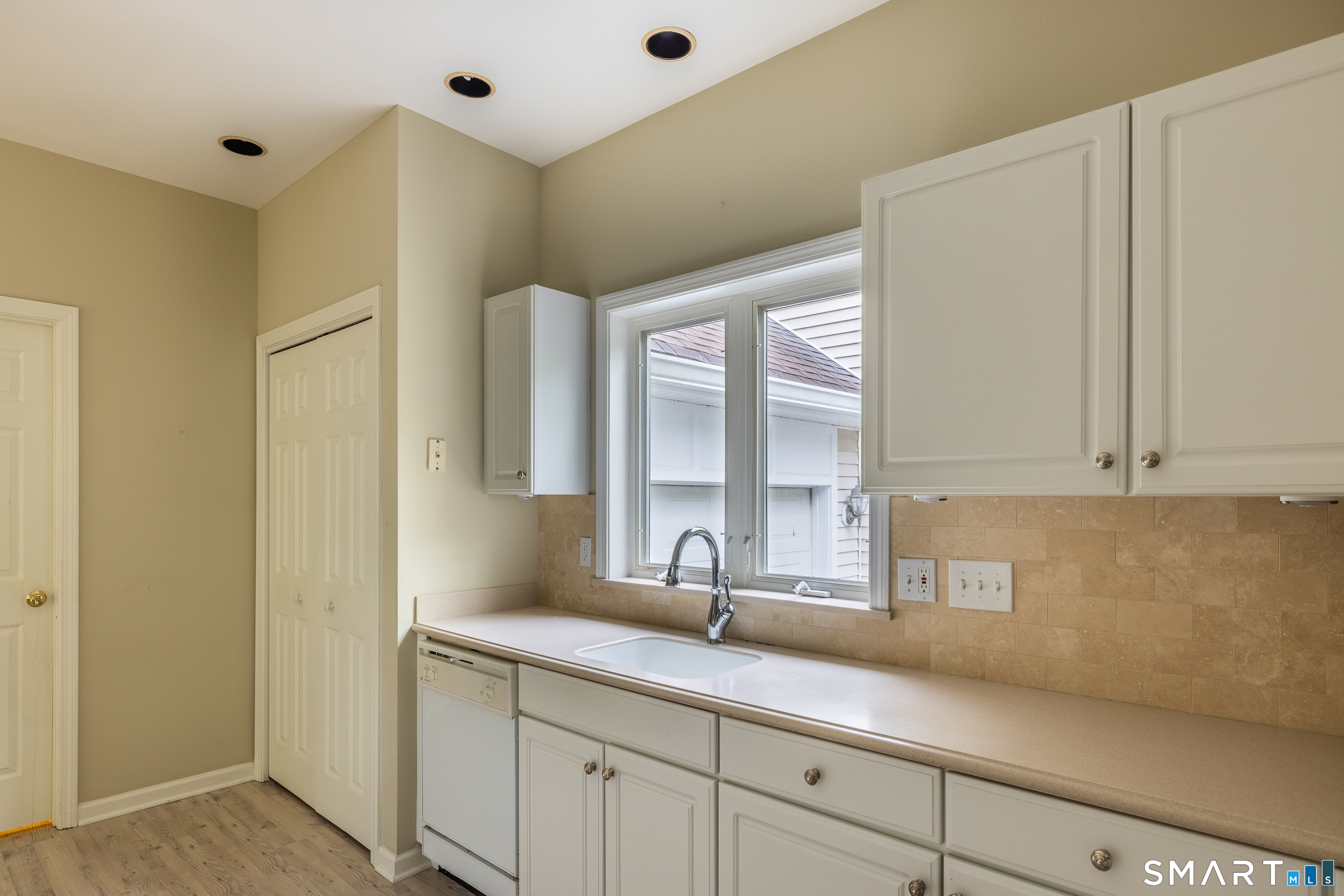194 Summerfield Gardens Shelton CT 06484