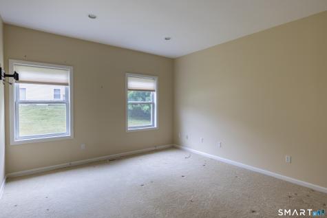 194 Summerfield Gardens Shelton CT 06484