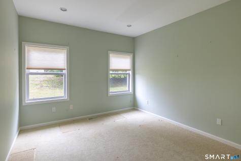 194 Summerfield Gardens Shelton CT 06484