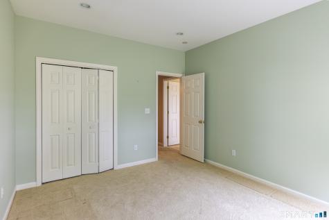 194 Summerfield Gardens Shelton CT 06484