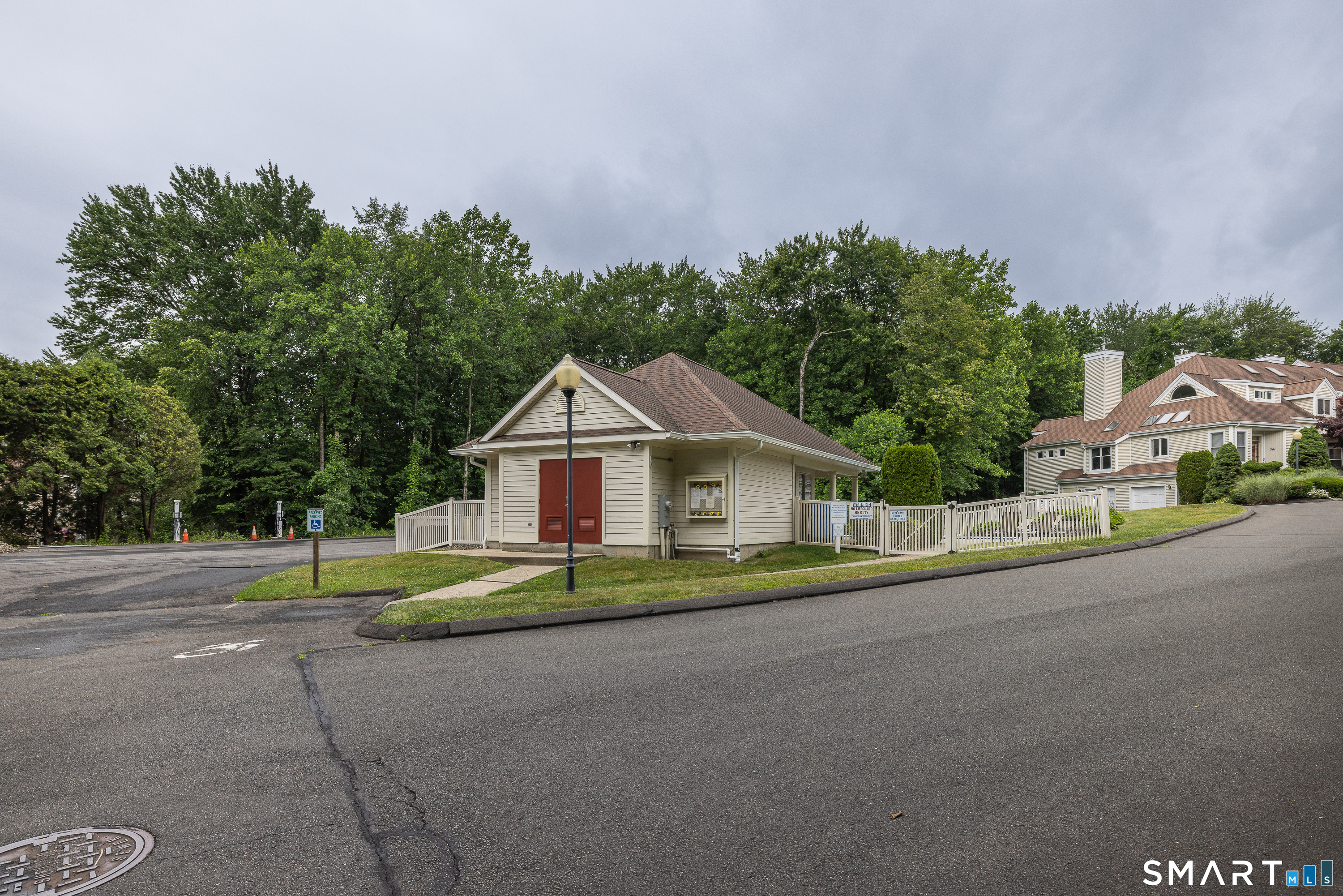 194 Summerfield Gardens Shelton CT 06484