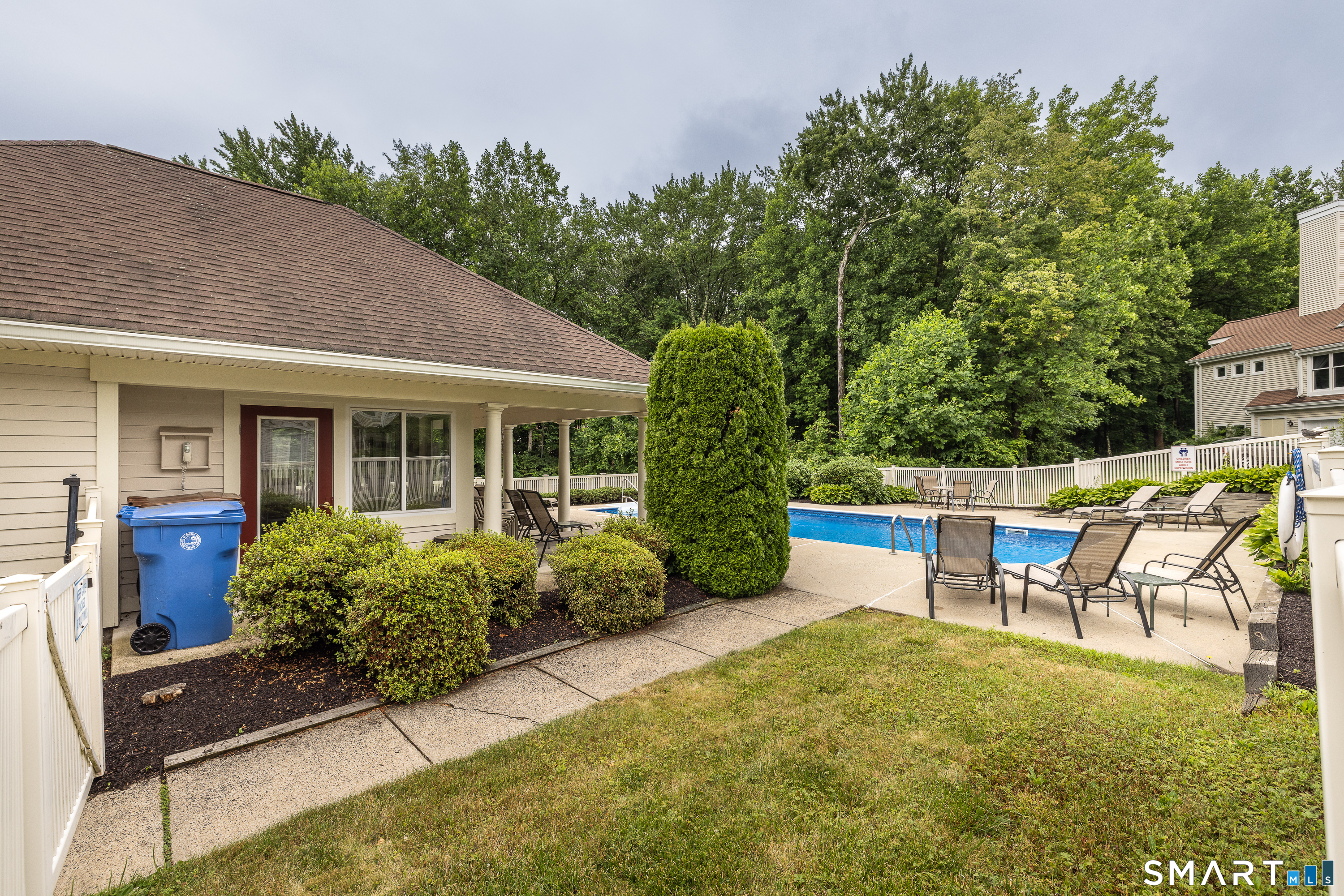 194 Summerfield Gardens Shelton CT 06484
