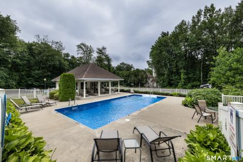 194 Summerfield Gardens Shelton CT 06484
