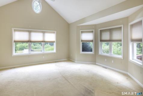 194 Summerfield Gardens Shelton CT 06484