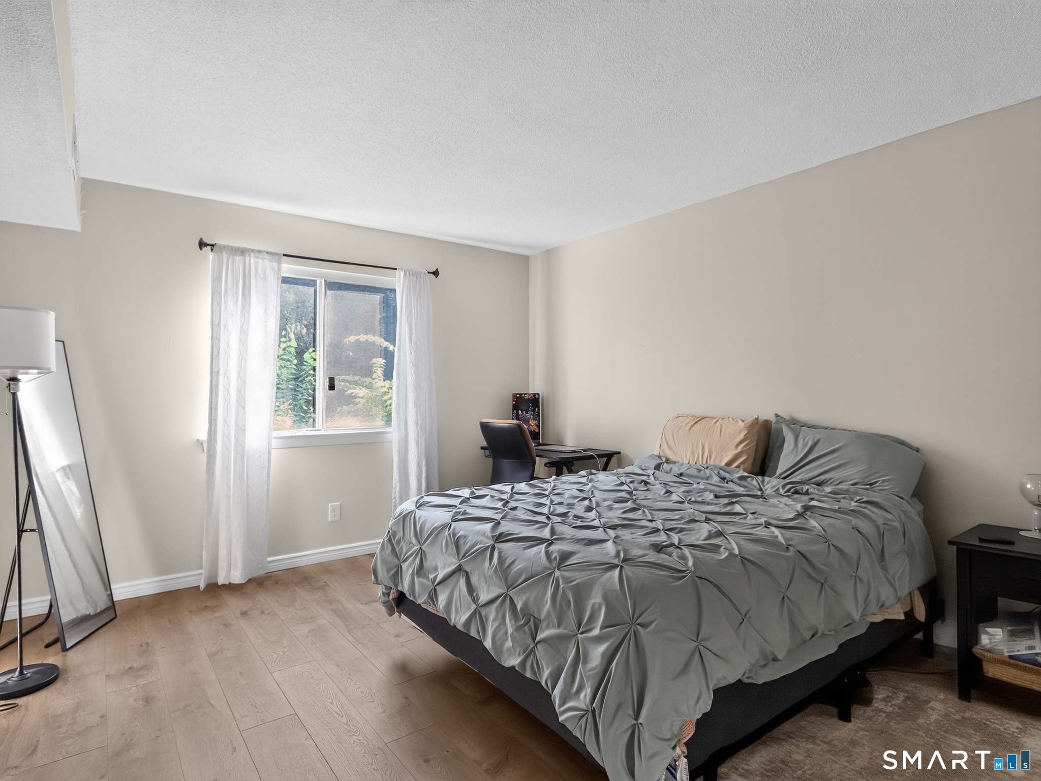 10 Bradley Circle Enfield CT 06082