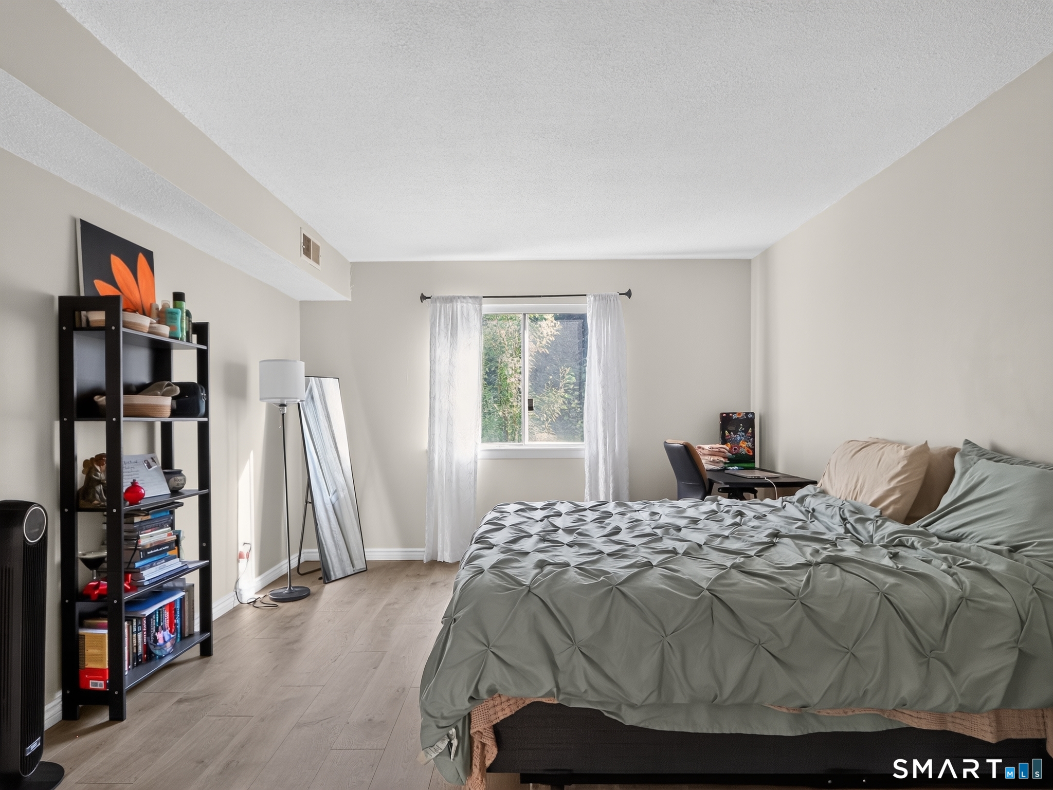 10 Bradley Circle Enfield CT 06082