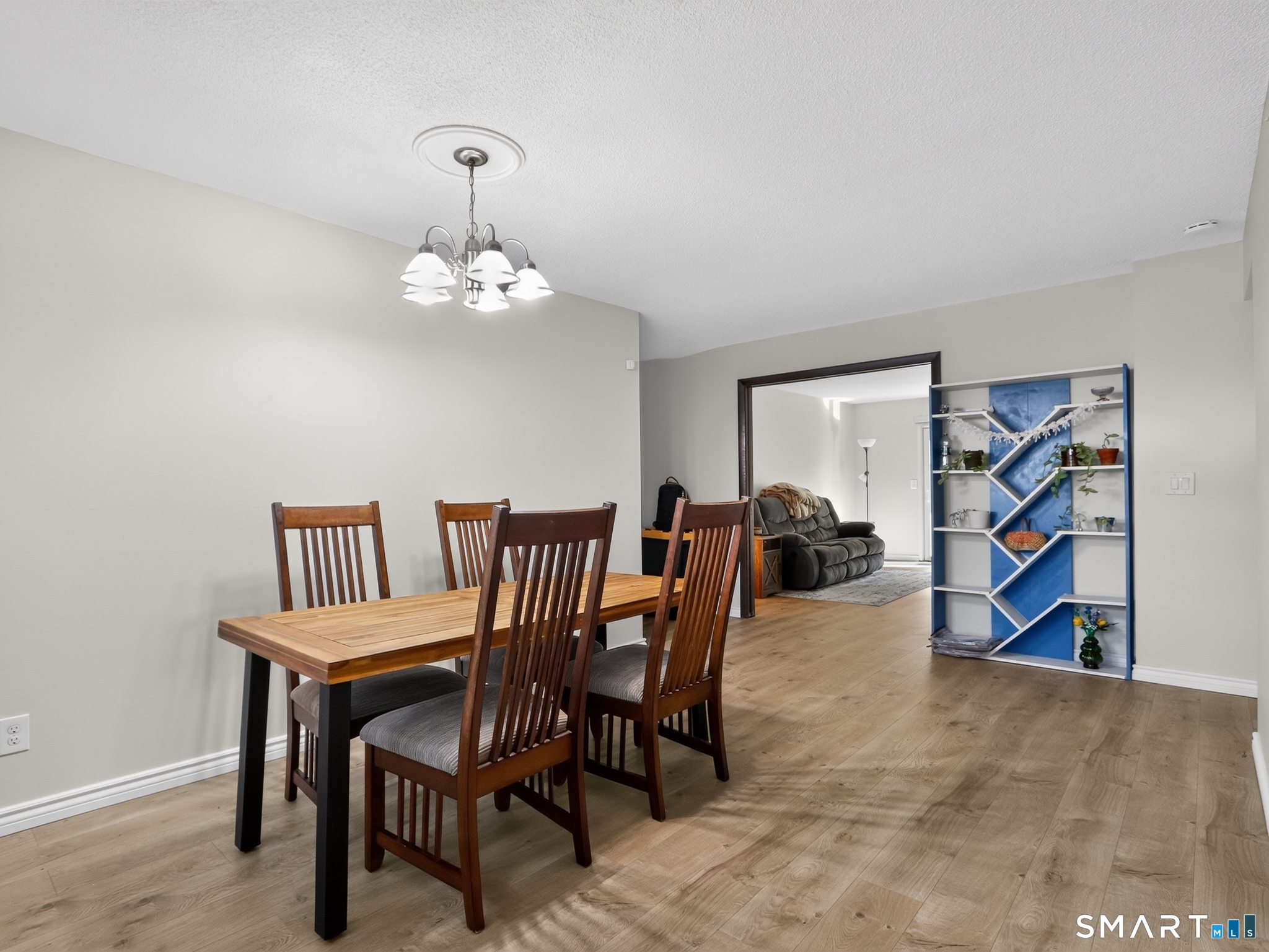 10 Bradley Circle Enfield CT 06082