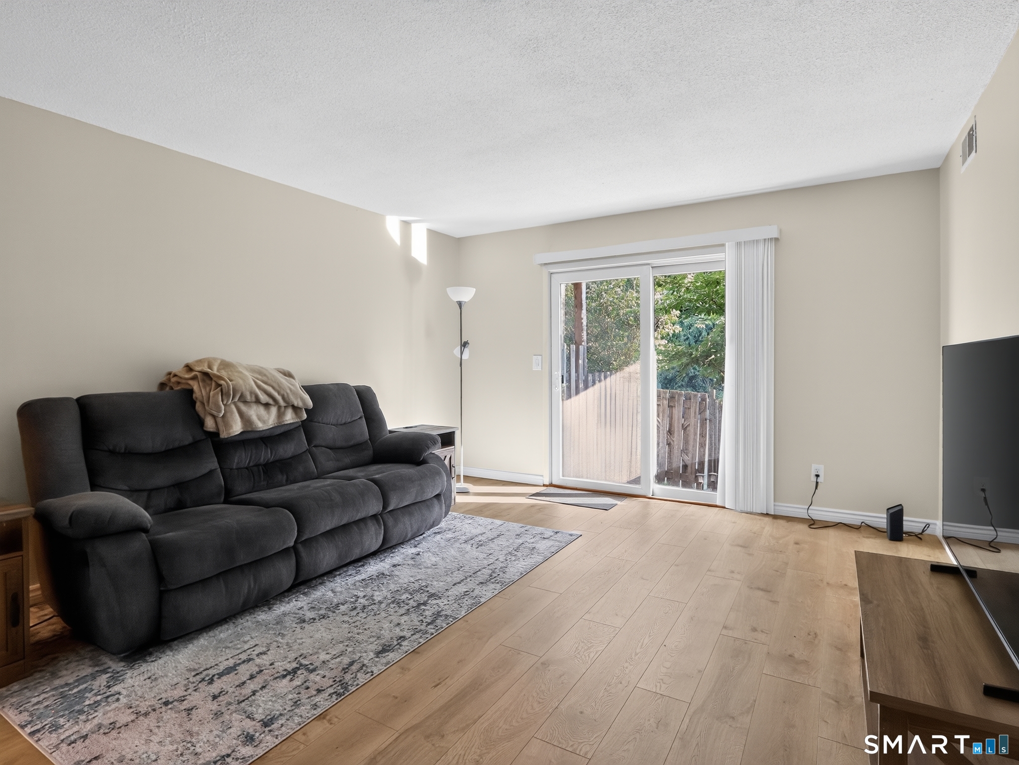 10 Bradley Circle Enfield CT 06082