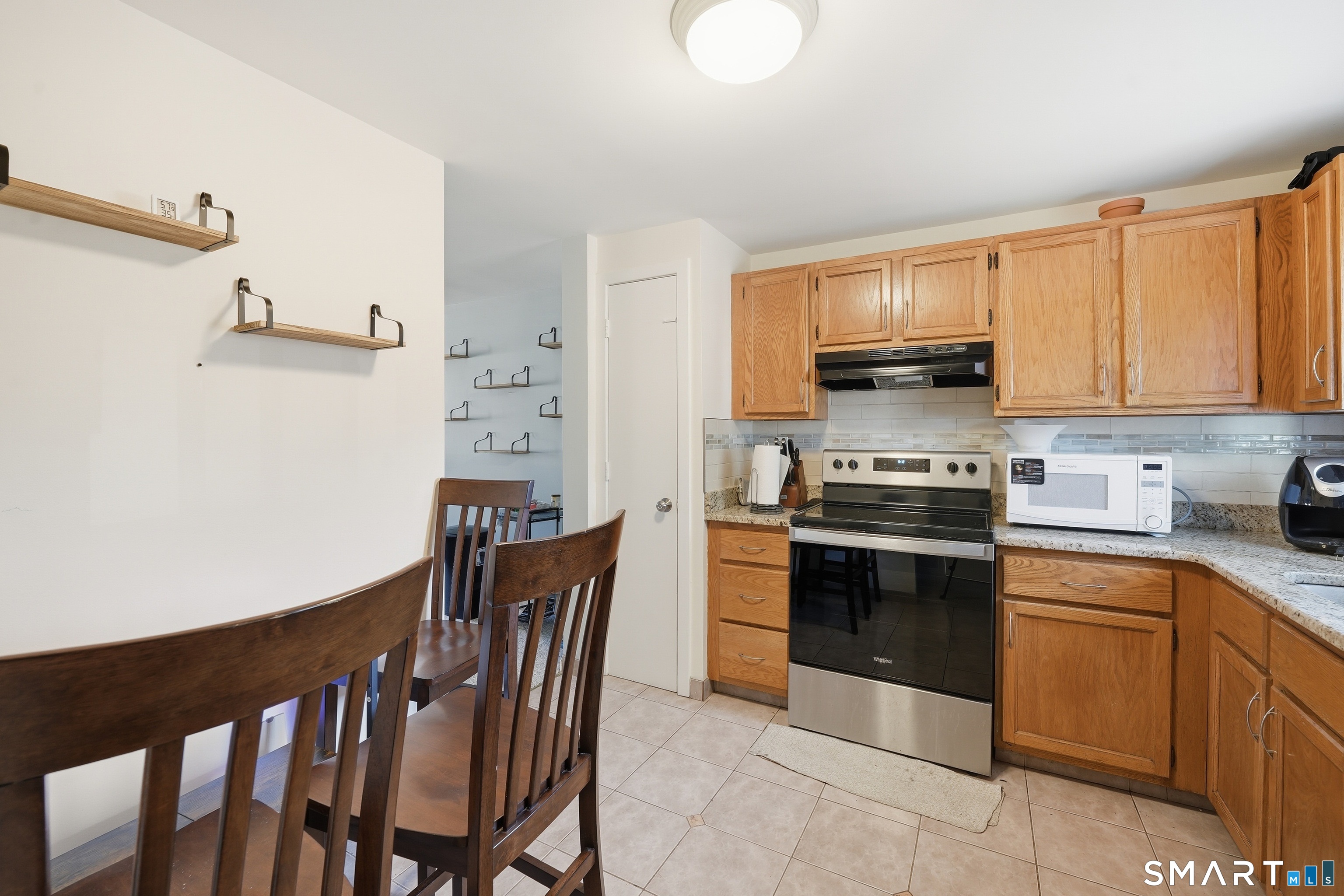 19 Chelsea Lane East Granby CT 06026