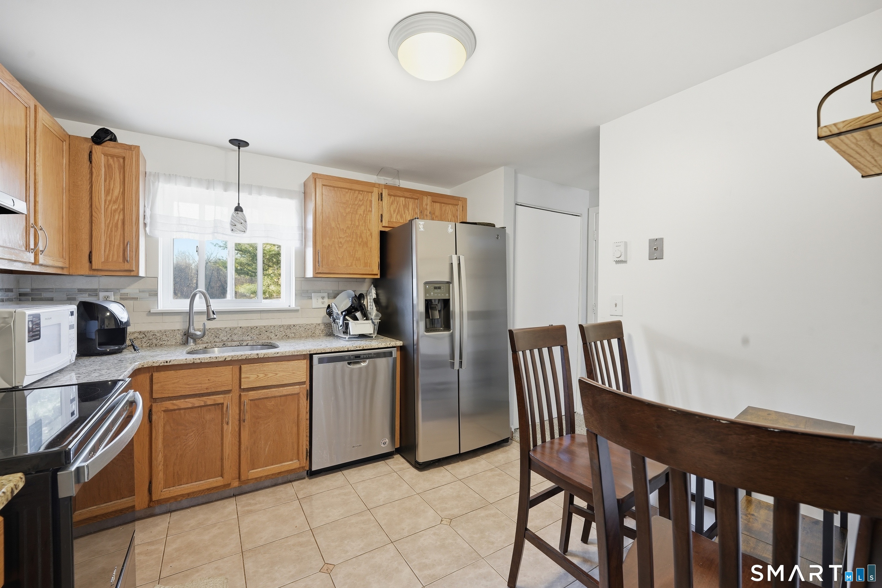 19 Chelsea Lane East Granby CT 06026