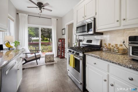 174 Thistle Pond Drive Bloomfield CT 06002