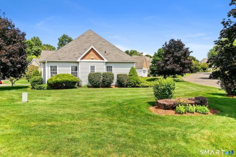 174 Thistle Pond Drive Bloomfield CT 06002