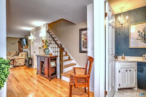 7 Harbour Village Branford CT 06405