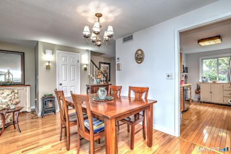 7 Harbour Village Branford CT 06405