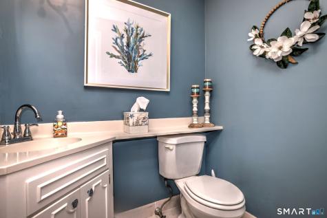 7 Harbour Village Branford CT 06405