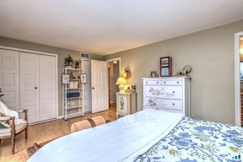 7 Harbour Village Branford CT 06405