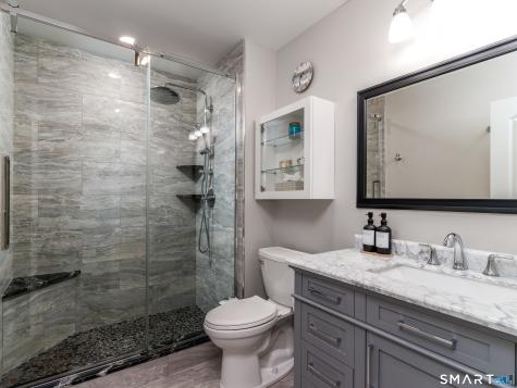 28 Pilgrim Harbor Wallingford CT 06492