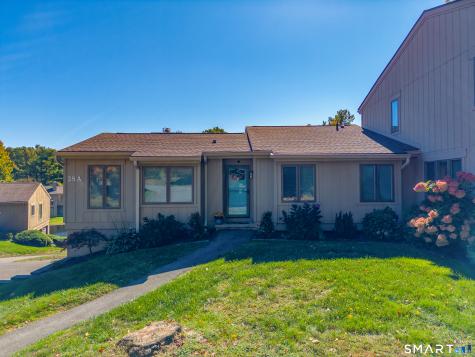 28 Pilgrim Harbor Wallingford CT 06492