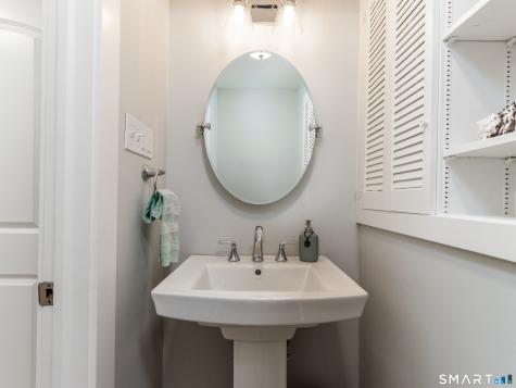 28 Pilgrim Harbor Wallingford CT 06492