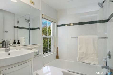 39 Park Place New Canaan CT 06840