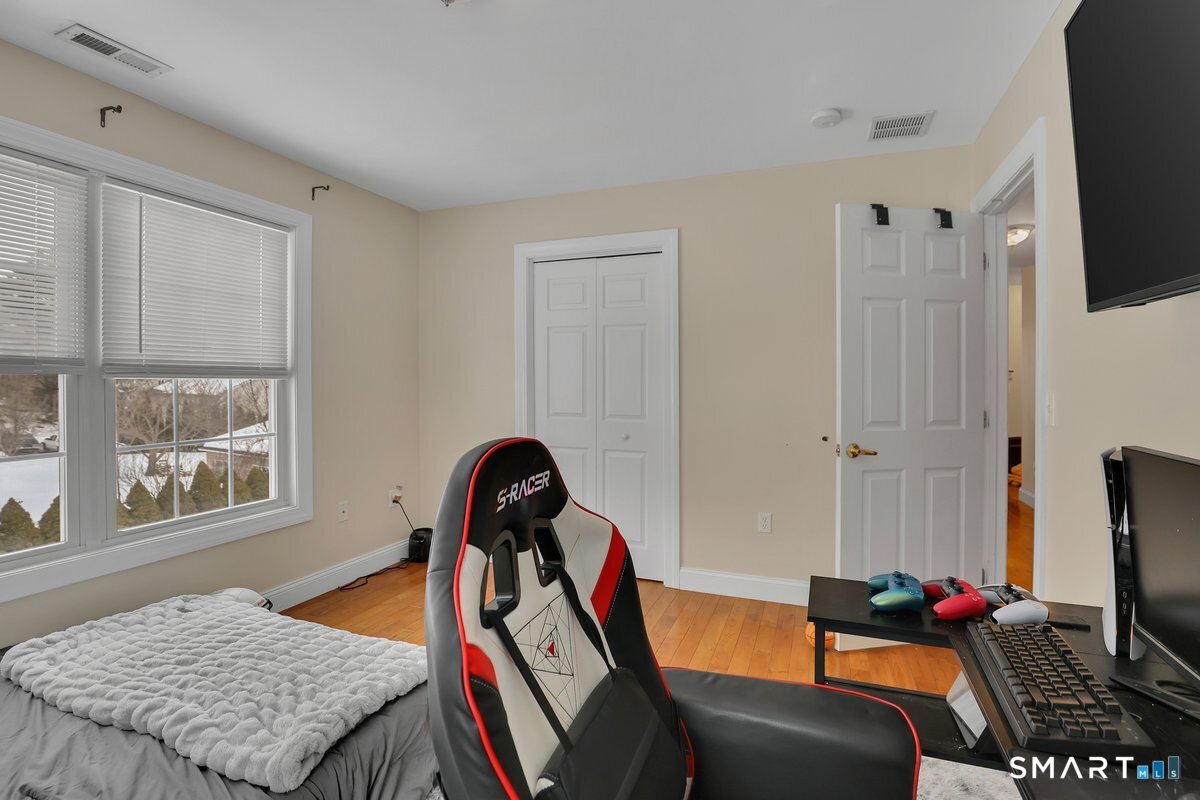 82 Summer Street Southington CT 06489