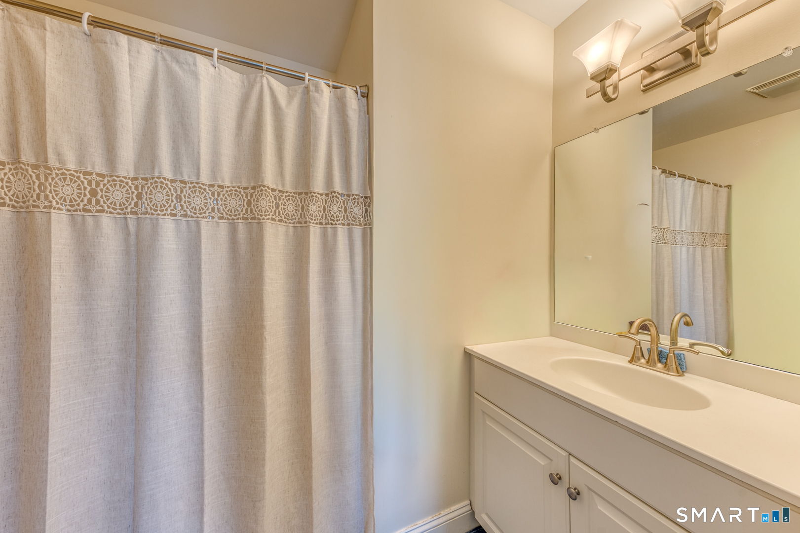 28 Armstrong Road Coventry CT 06238