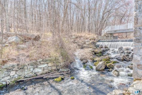 28 Armstrong Road Coventry CT 06238