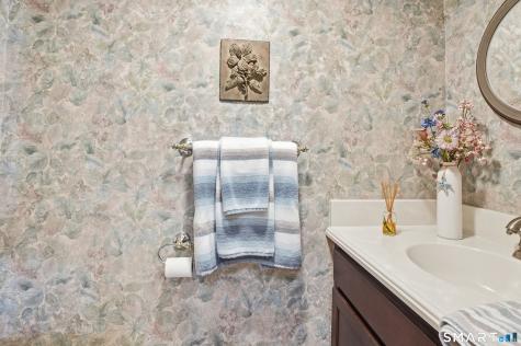 52 Metacomet Drive Meriden CT 06450