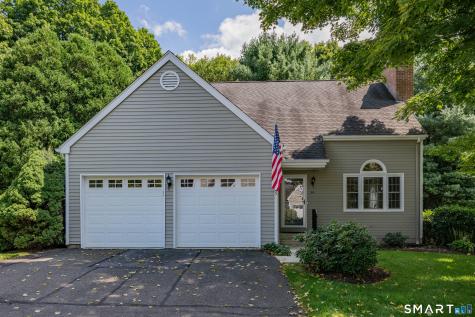 25 Woodbury Hill Woodbury CT 06798