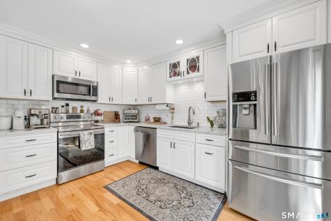 25 Woodbury Hill Woodbury CT 06798