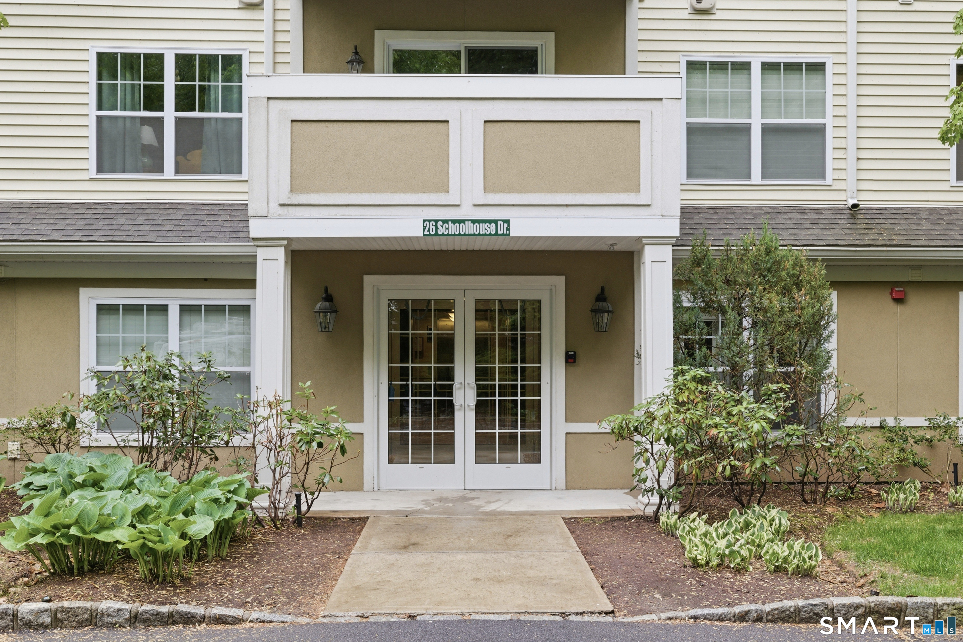 26 Schoolhouse Drive West Hartford CT 06110