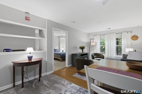 26 Schoolhouse Drive West Hartford CT 06110