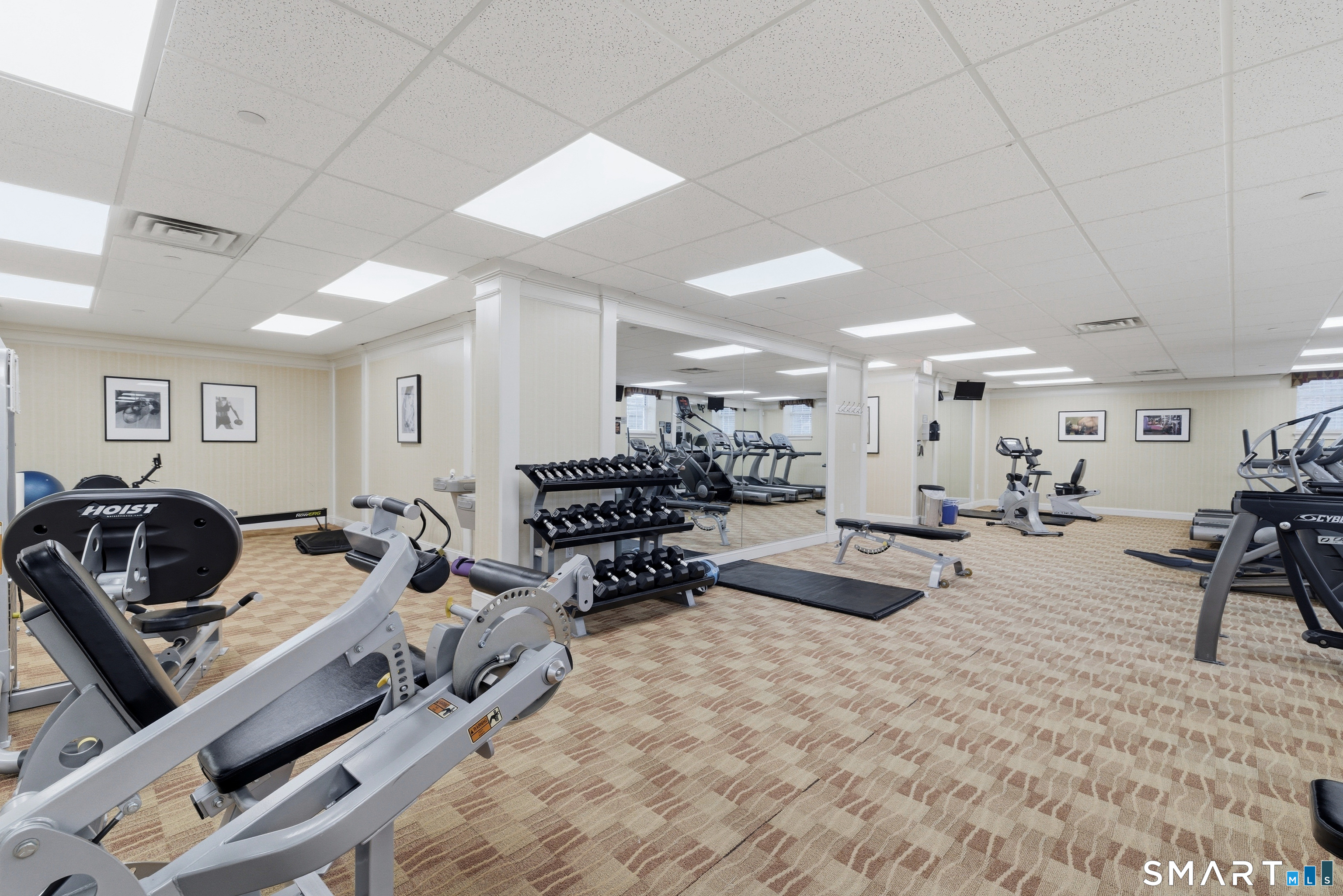 26 Schoolhouse Drive West Hartford CT 06110