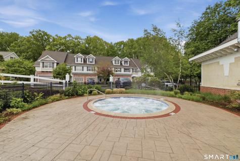 26 Schoolhouse Drive West Hartford CT 06110