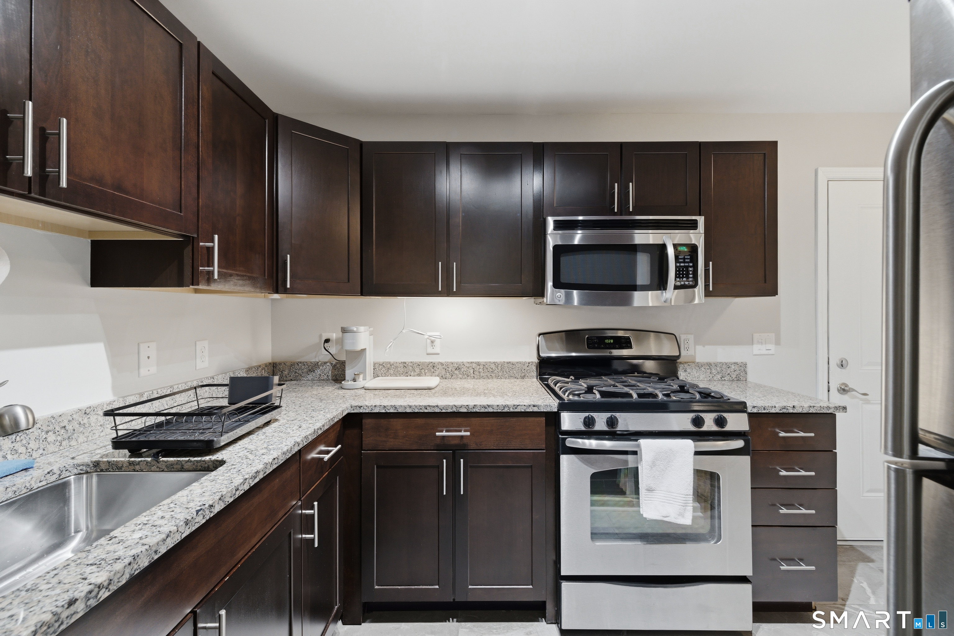 26 Schoolhouse Drive West Hartford CT 06110