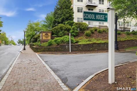 26 Schoolhouse Drive West Hartford CT 06110