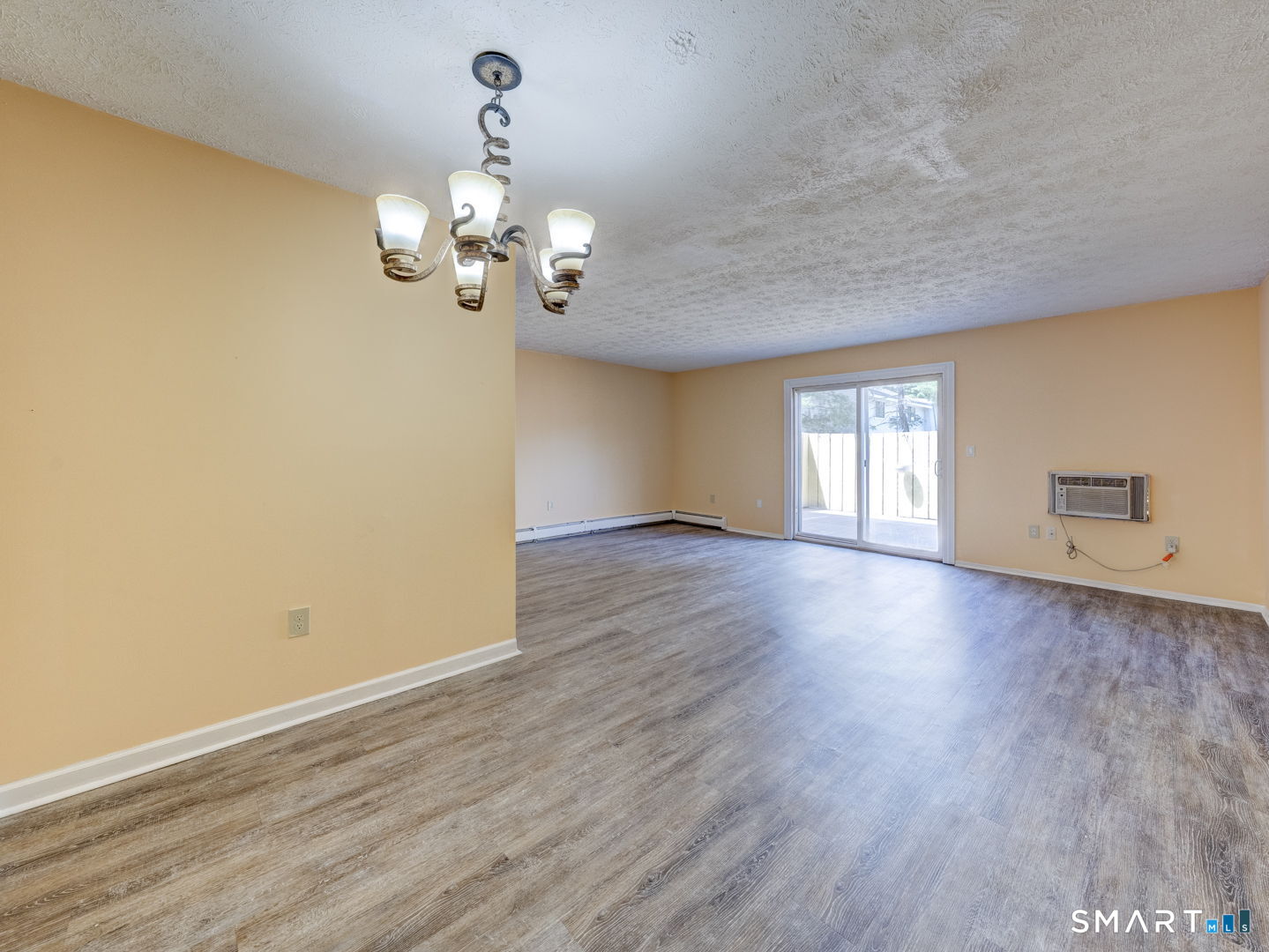 132 Sutton Place Bloomfield CT 06002