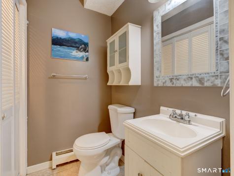132 Sutton Place Bloomfield CT 06002