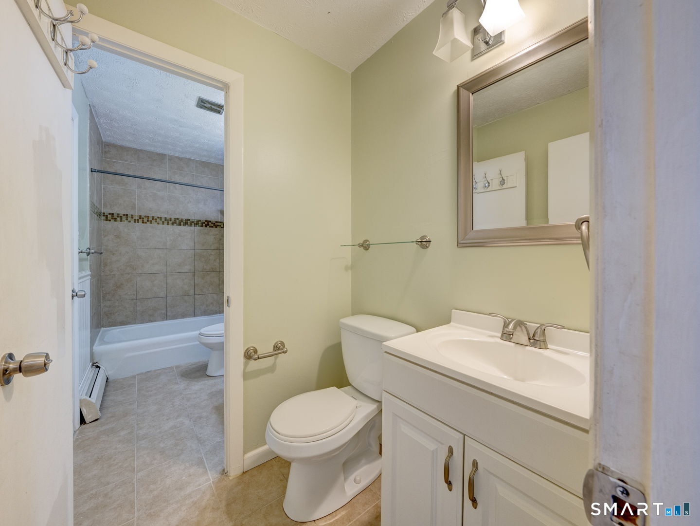 132 Sutton Place Bloomfield CT 06002