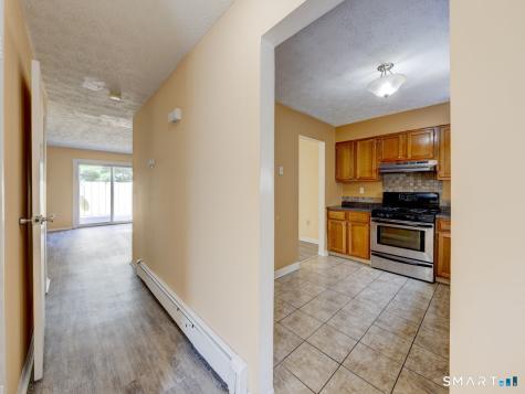 132 Sutton Place Bloomfield CT 06002