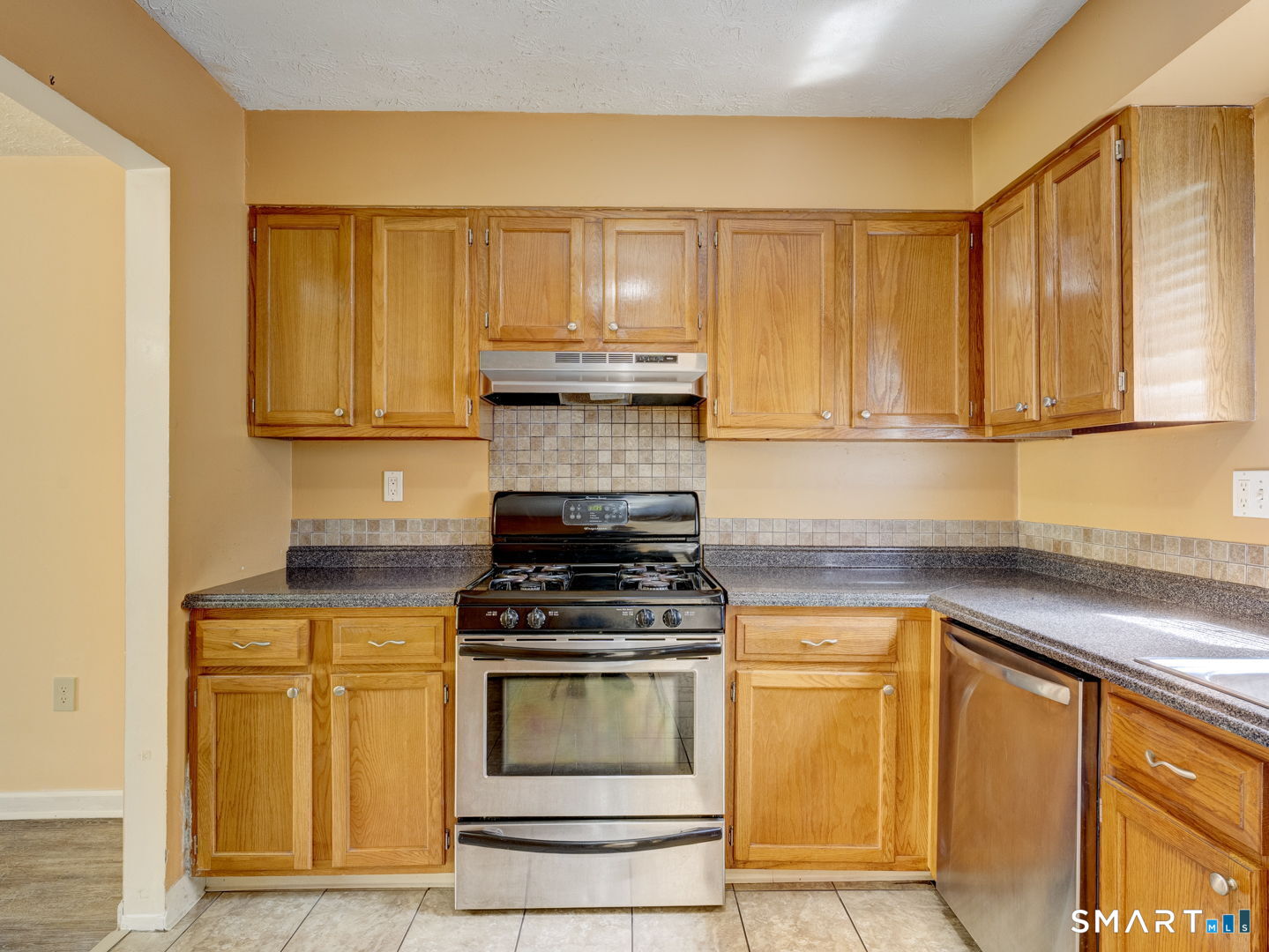 132 Sutton Place Bloomfield CT 06002