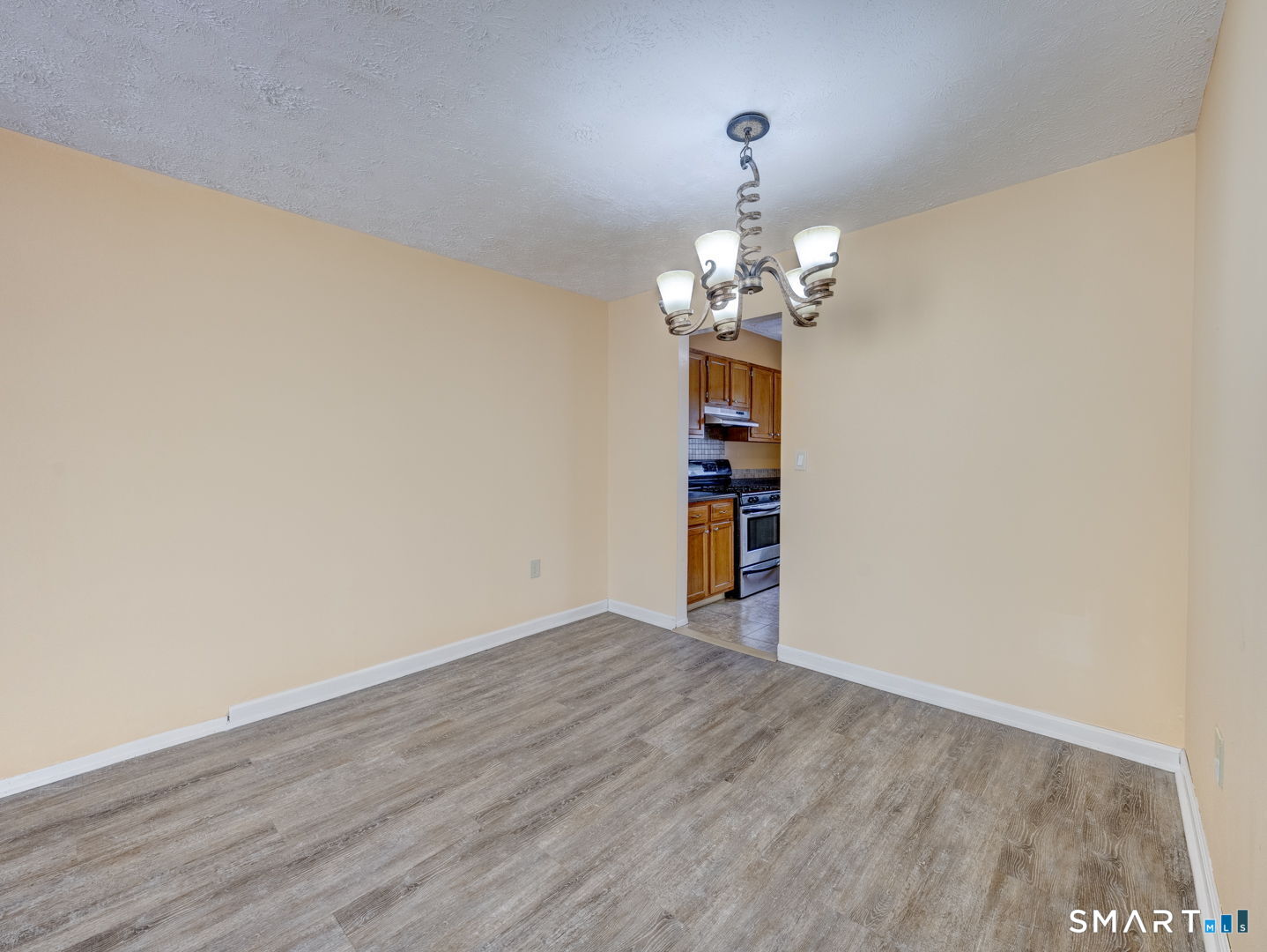 132 Sutton Place Bloomfield CT 06002